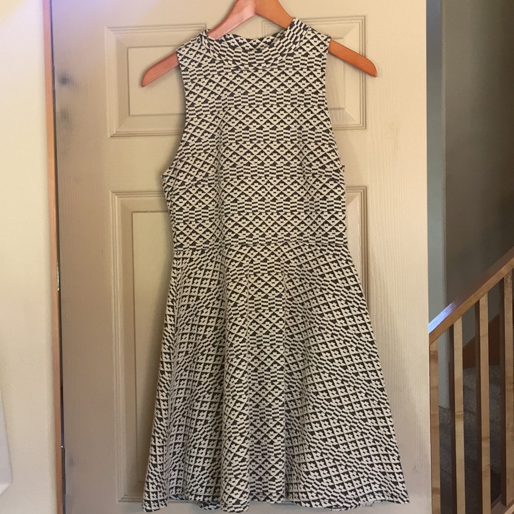 Black and white geometric dress.